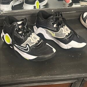 Nike Men's KD Trey 5 X Basketball Shoes